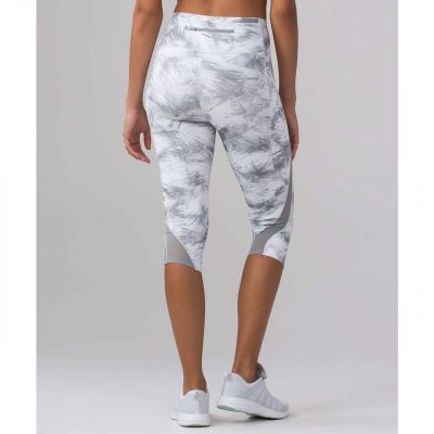 Lululemon Pace Perfect Crop (17